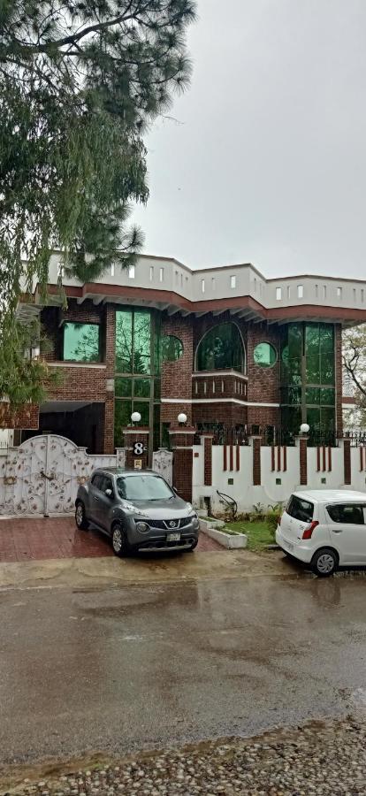 Executive Galaxy Guest House Islamabad Buitenkant foto