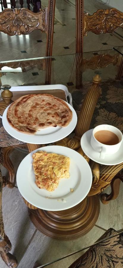 Executive Galaxy Guest House Islamabad Buitenkant foto